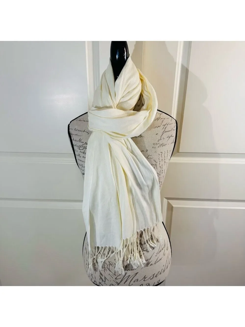Liz Claiborne Cream Fringe Scarf